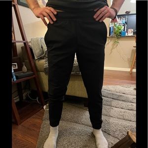 Lululemon Men's Joggers Black